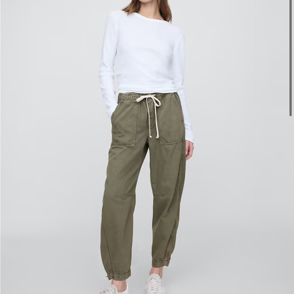 GAP Olive Green Mid Rise Pull-On Soft Barrel Jeans